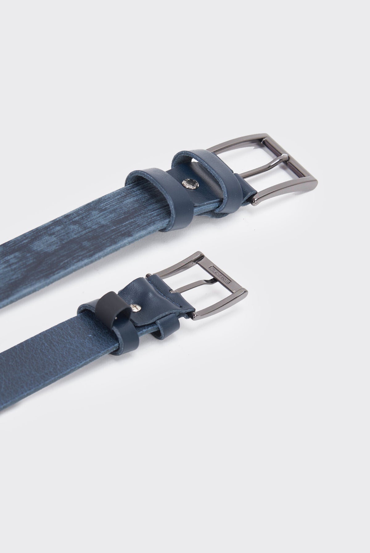 001800.BLU-2.jpg